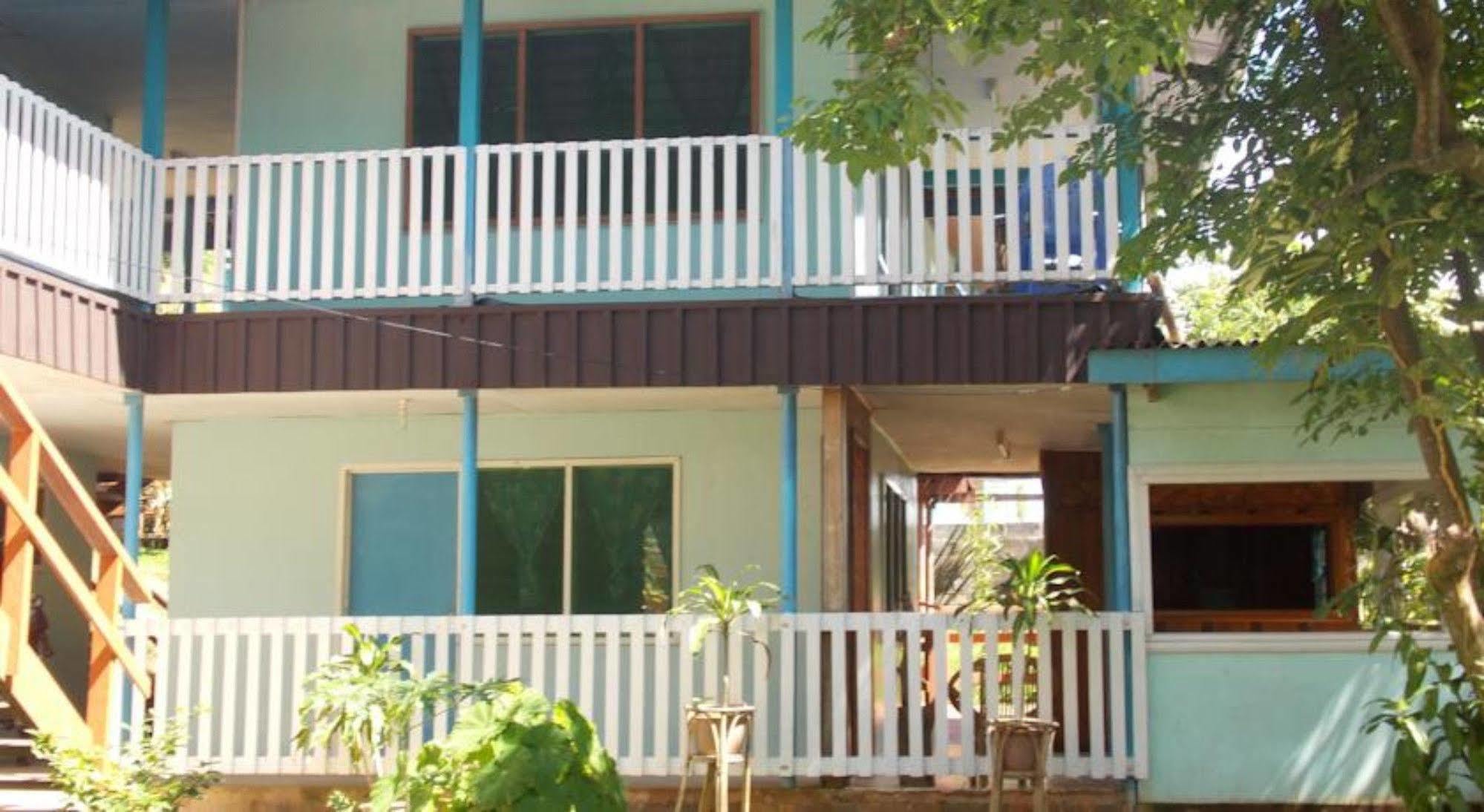 Rekona Lodge Гизо Экстерьер фото